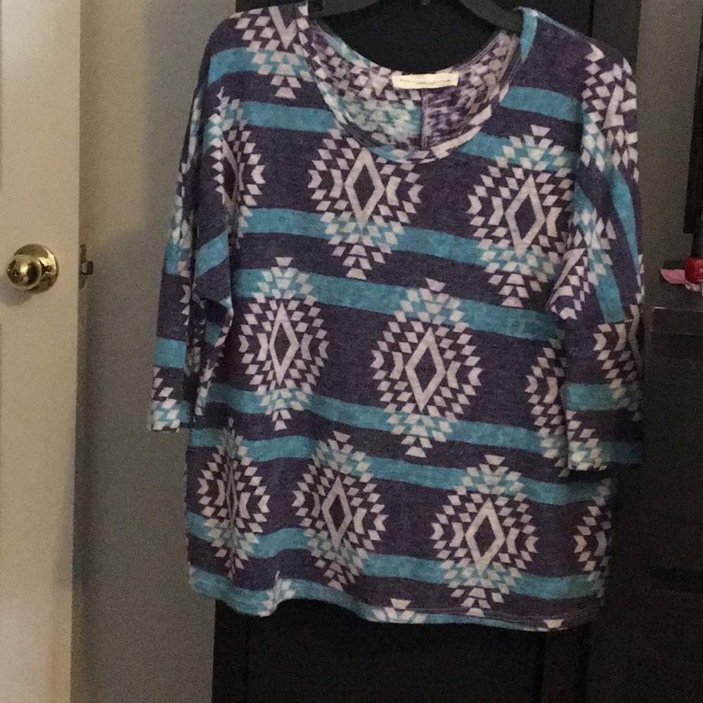 Oversized blue top.